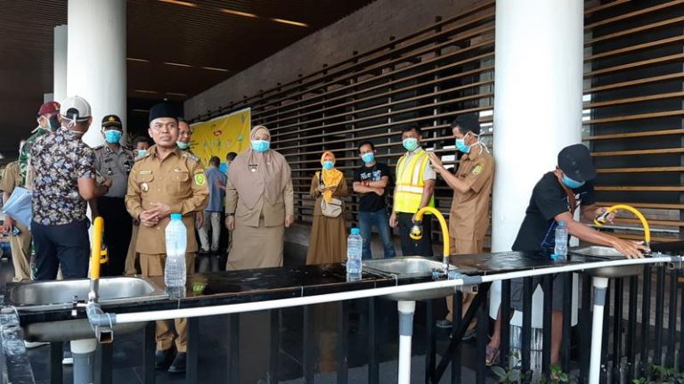 Surati Gubernur Kaji Pemulangan WNI Asal Kabupaten