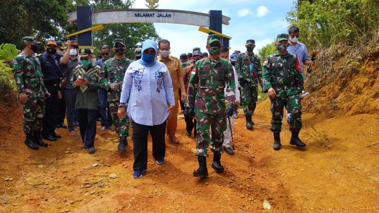 Pangdam XII Tanjung Pura Tinjau Lokasi Rencana Pembangunan Kantor Beacukai Malaysia