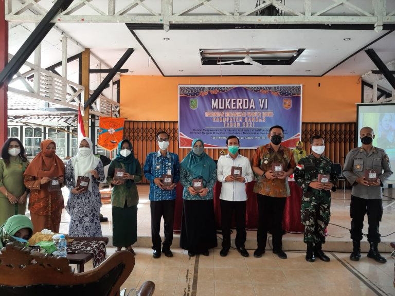 Wabup Pinta Tingkatkan Harkat & Martabat Wanita, MUKERJA GOW Sambas