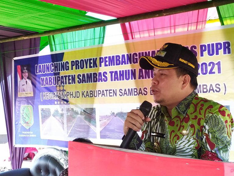 Peresmian Jalan Simpang Empat Tanah Hitam, Bupati Harapkan Dongkrak Ekonomi Masyarakat