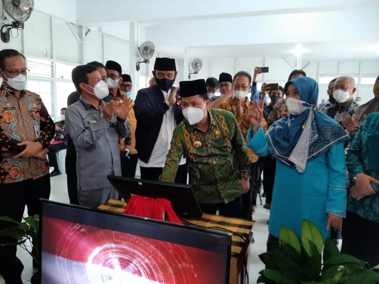 Bupati Satono Launching Program Layanan Adminduk Kecamatan