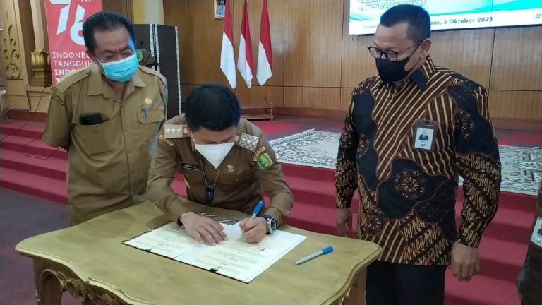 Permudah Pelaksanaan APBDES, Pemda Sambas dan Bank Kalbar MOU CMS