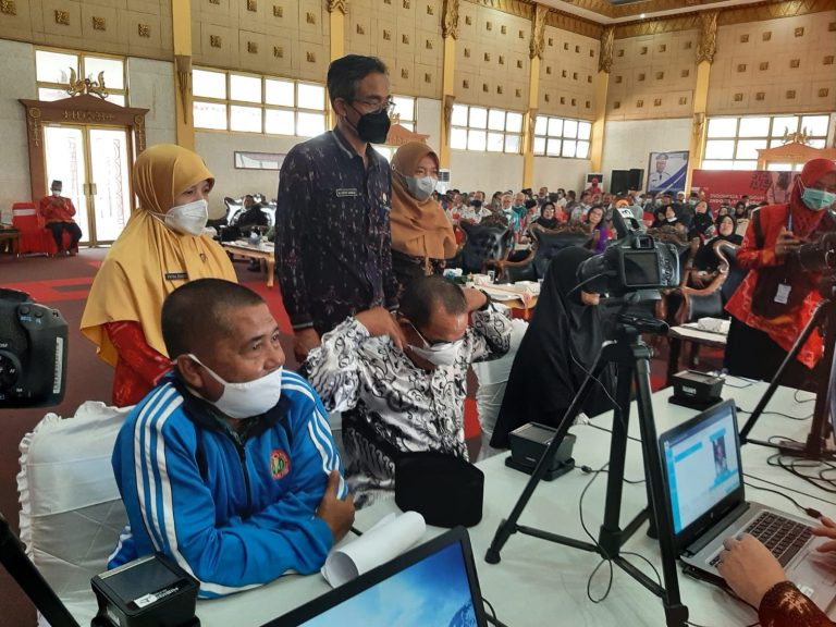 183 PNS Kab. Sambas Ikuti Sosialisasi Purna Tugas