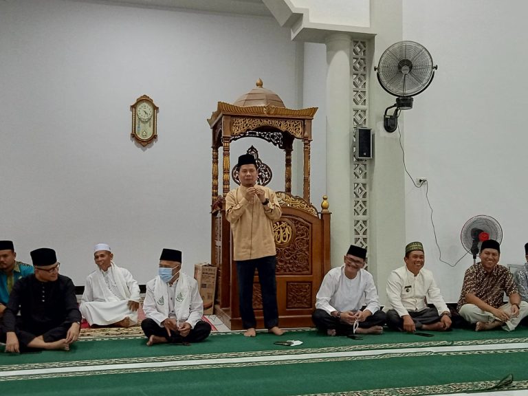 Bupati Sambas Satono Hadiri Safari Ramadhan Ke 3 Desa Serumpun Buluh Tebas