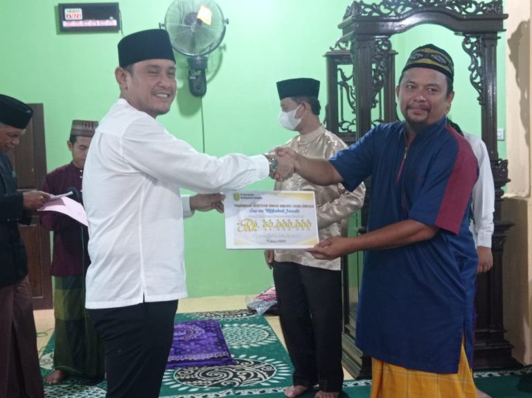 Safari Ramadhan Terakhir Pemda Sambas di Desa Lumbang