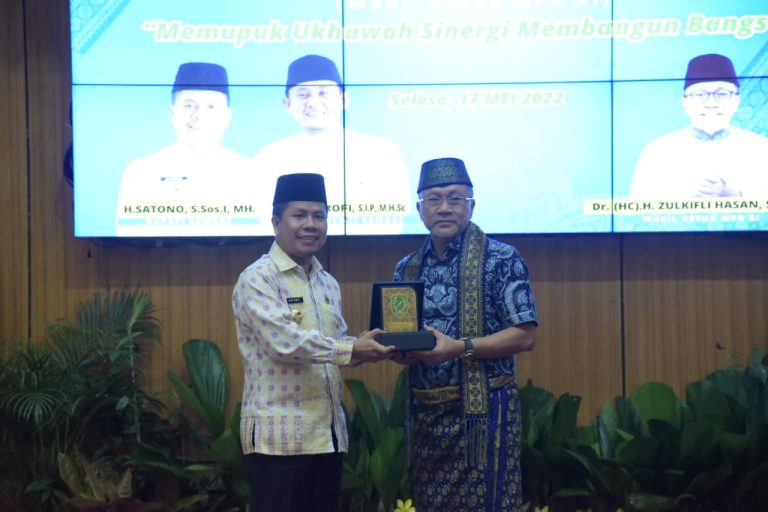 Pemda Sambas Gelar Silaturahmi Idul Fitri 1443 H