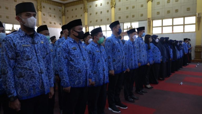349 CPNS Kab. Sambas Lakukan Sumpah/Janji Jabatan PNS