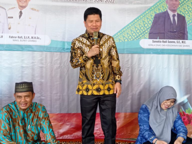Bupati Satono Tutup KKG Bersatu Tingkat SD Kec. Semparuk