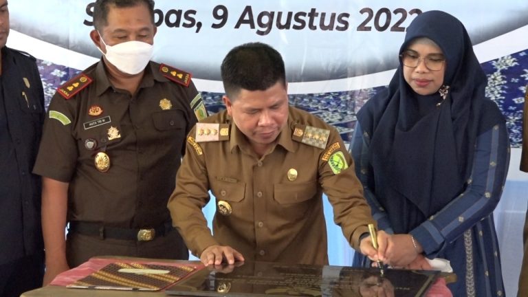 Bupati Satono Resmikan IGD Sambas & Launching Perluasan Program Prosesar