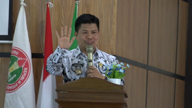 Bupati Minta Guru Bersinergi Memajukan Pendidikan Daerah