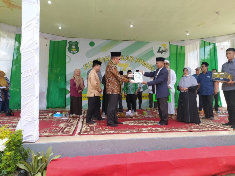 Milad Ponpes M. Basiuni Imran Sambas, Sutarmidji Akan Bangun Laboratorium