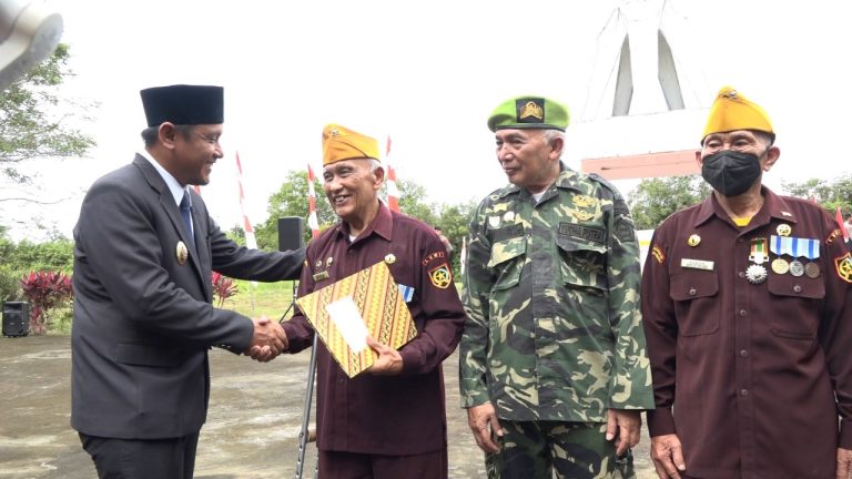 Peringatan Hari Pahlawan Ke-77, Wabup Rofi Ajak Pertahankan Semangat Perjuangan Para Pahlawan