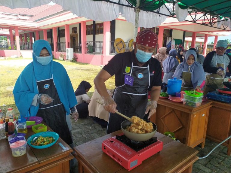 Kepala OPD Memasak Layaknya Master Chef, Peringati HUT Korpri Ke-51 Tahun 2022