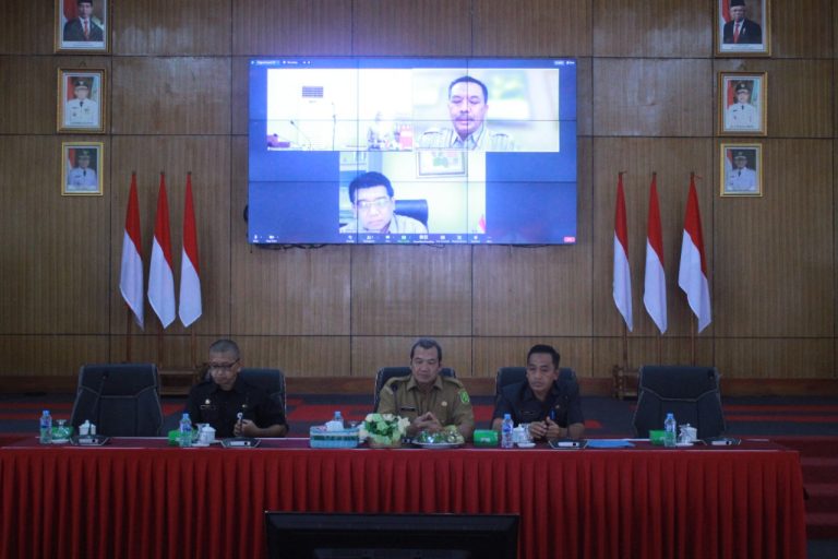 Asisten II Setda Sambas Buka Rakor Perencanaan Inovasi Daerah Tahun 2023