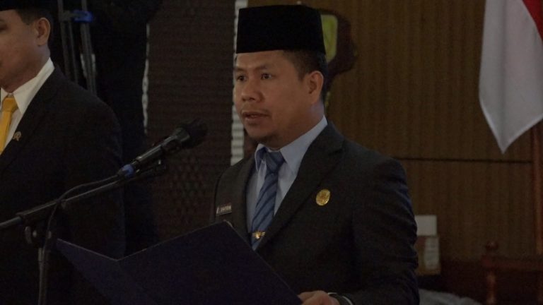 LANTIK 53 KADES , BUPATI SATONO  BERPESAN DUKUNG VISI MISI SAMBAS BERKEMAJUAN