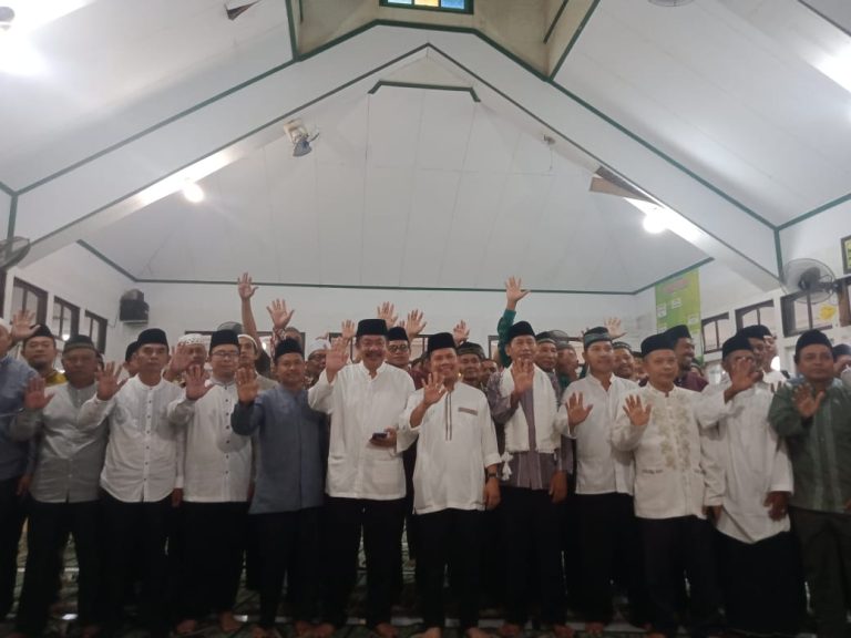 Silaturahmi Safari Ramadhan Bupati Satono Bersama Masyarakat Kecamatan Jawai Selatan