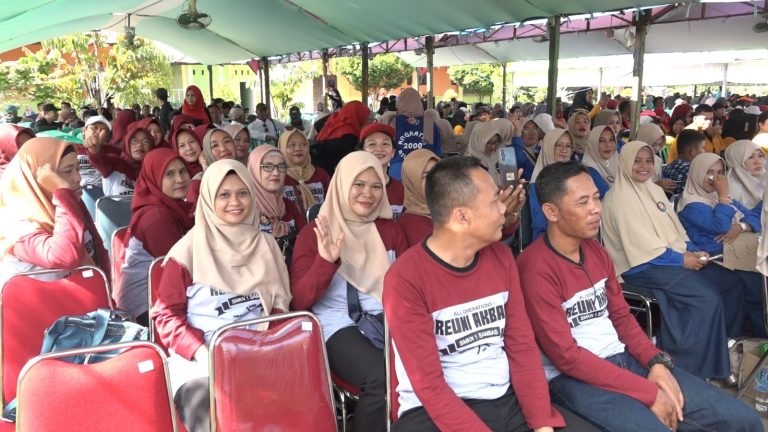 Hadiri Puncak Reuni Akbar, Bupati Satono Ajak Alumni Berkolaborasi Bangun Sambas Berkemajuan