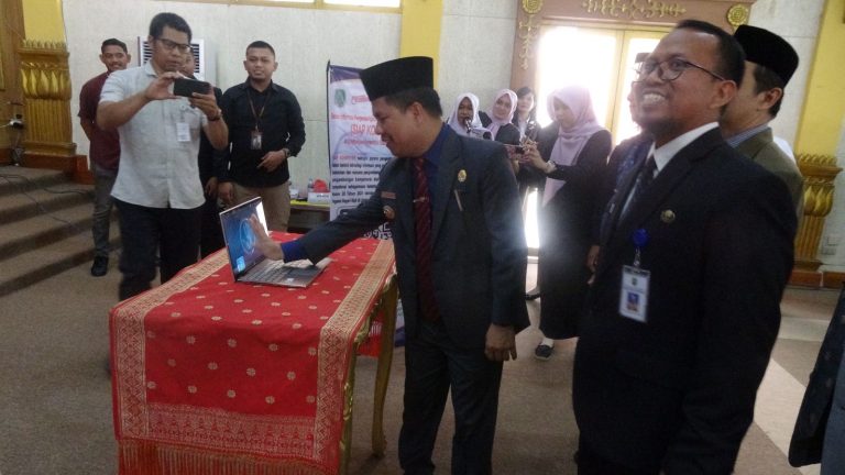 Bupati Satono Launching Aplikasi “SIAP KOMPETEN”