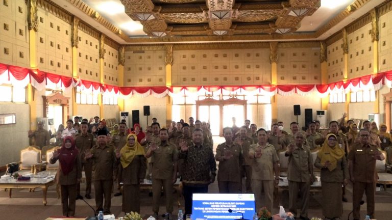 Diskominfo Sambas Gelas Sosialisasi Sistem Pemerintahan Berbasis Elektronik