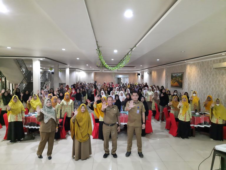 Dinkes Sambas Gelar Workshop Bagi Kader Posyandu