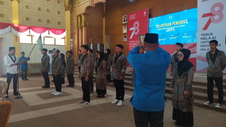 Sekda Sambas Ucapkan Selamat Atas Pelantikan HMI dan KOHATI Periode 2023-2024