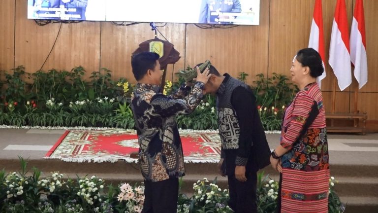 Bupati Satono Hadiri Pisah Sambut Kajari Sambas