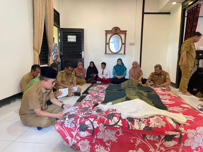 Sambas berduka mantan bupati Burhanuddin A Rasyid tutup usia