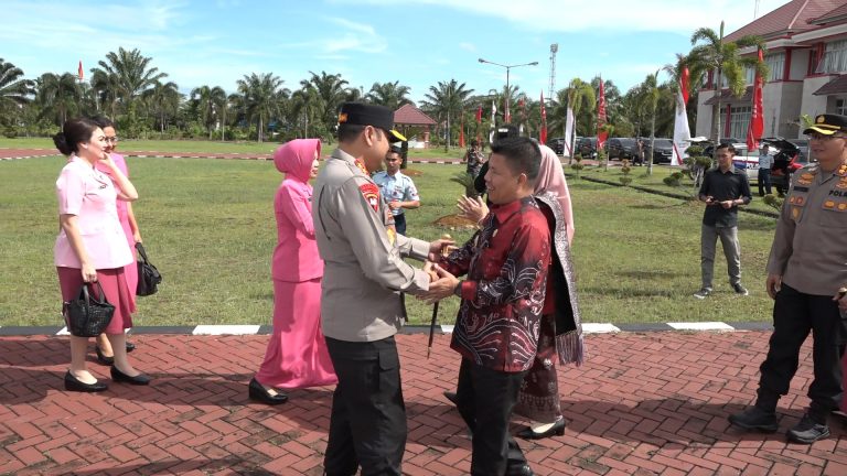 Bupati Satono Sambut Kunjungan Polda Kalbar Di Sambas