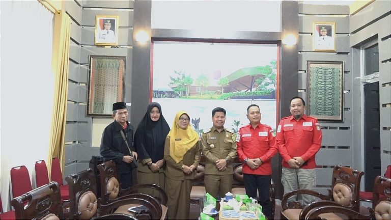 Bupati Satono Audiensi Dengan Palang Merah Indonesia (PMI) Provinsi Kalbar