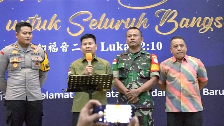 Hadiri Malam Natal Di GKKB, Satono Ungkap Bukti Pemerintah Hadir di Tengah Masyarakat