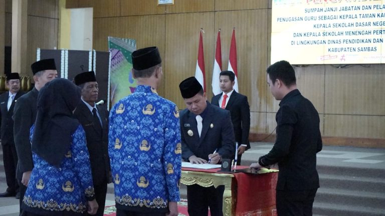Lantik 58 Kepala Sekolah, Satono Ingin Amanah yang diberikan dapat dilaksanakan dengan Sebaik-baiknya