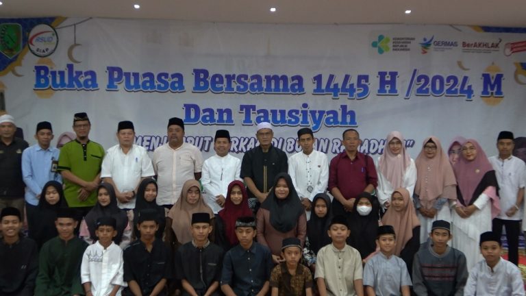 Buka Bersama RSUD Sambas, Bupati satono Apresiasi Progress Positif Dalam Hal Pelayanan