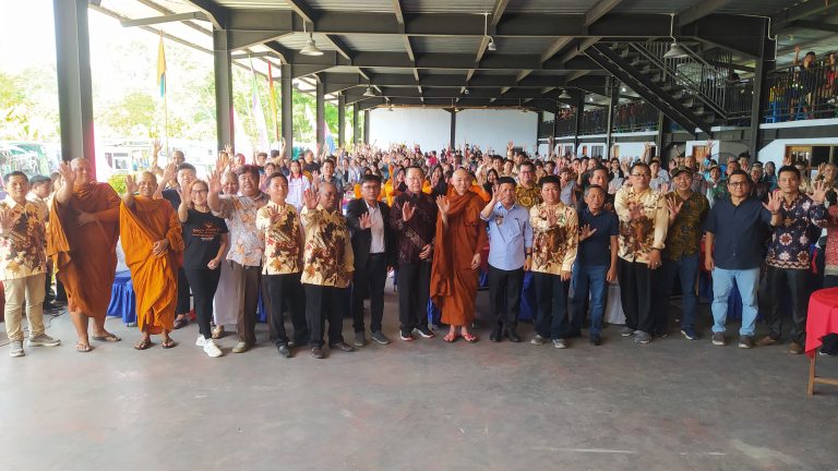 Perayaan Waisak Bersama Gabungan Permabudhi dan Pelajar sekabupaten Sambas