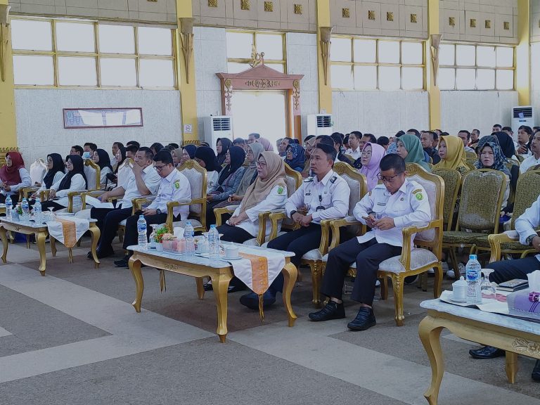 Hadir dalam Evaluasi Verval Kepesertaan PBI Pusat dan Daerah , Bupati Satono Apresiasi kerja Keras Penuh Ikhlas Petugas Pengisi data serta Pihak terkait