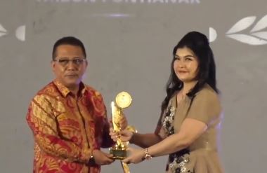 Dibawah Kepemimpinan Satono, Pemkab Sambas Kembali Raih Penghargaan Tribun Awards 2 Kategori