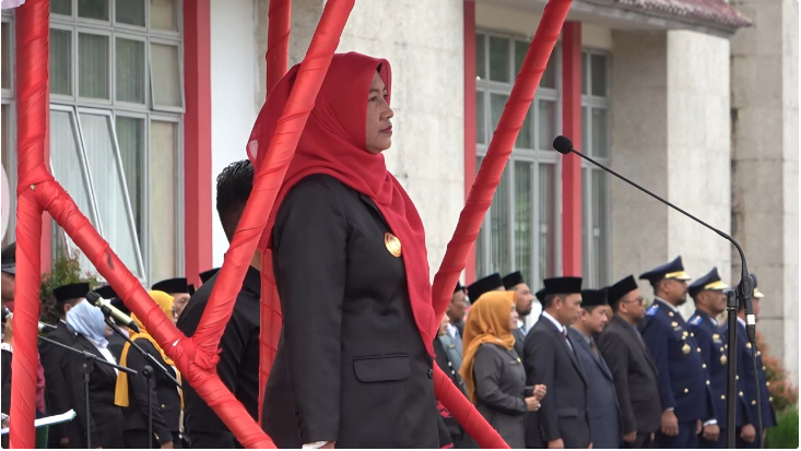 Pjs Bupati Sambas Dra. Marlyna,M. Si Pimpin Upacara Hari Kesaktian Pancasila