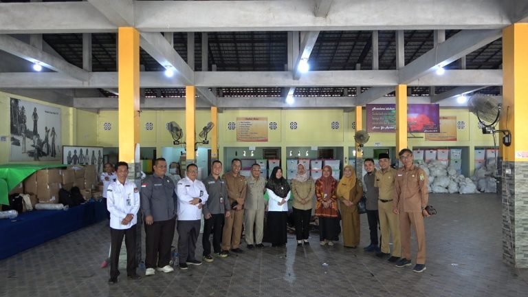 Pjs Bupati Sambas Pantau Kesiapan Logistik Pilkada 2024
