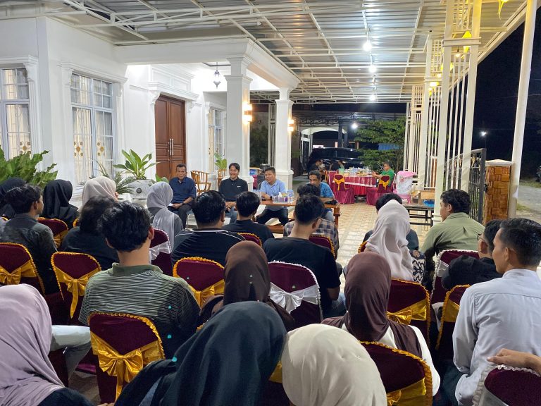 Gelar Diskusi Terbuka Bersama Mahasiswa, Satono : Menyaring Aspirasi dan Gagasan Konstruktif untuk Masa Depan Sambas