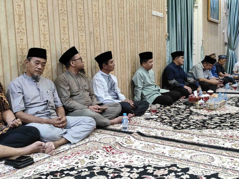 BKMT Sambas Sambut Rombongan BKMT Kalbar di Rumah Dinas Bupati Sambas 
