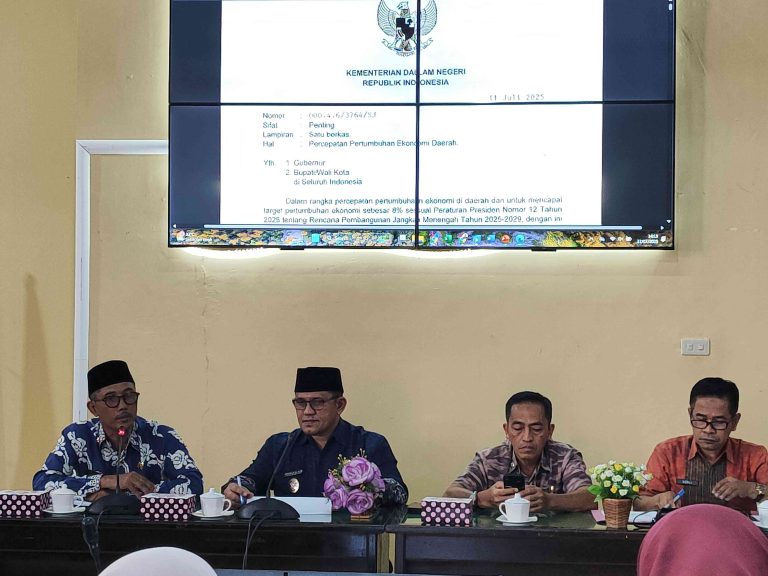 Rapat Persiapan Percepatan Pembangunan Daerah Digelar di Kabupaten Sambas 