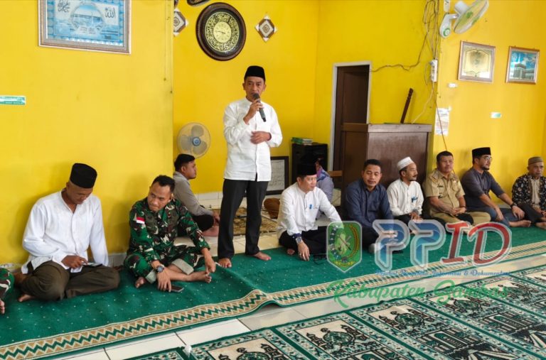 Pererat Silaturahmi di Perbatasan, Tim Safari Ramadhan Sambas Sambangi Sajingan Besar