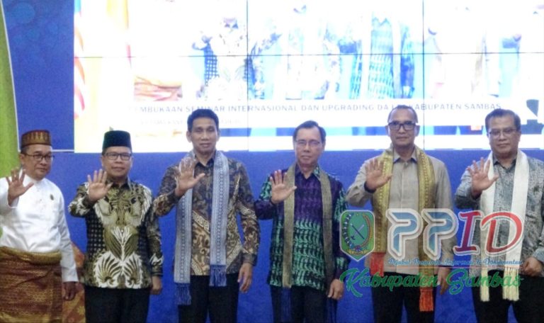 Bupati Sambas dan Wamendagri Buka Seminar Internasional Dai, Perkuat Peran di Wilayah Perbatasan