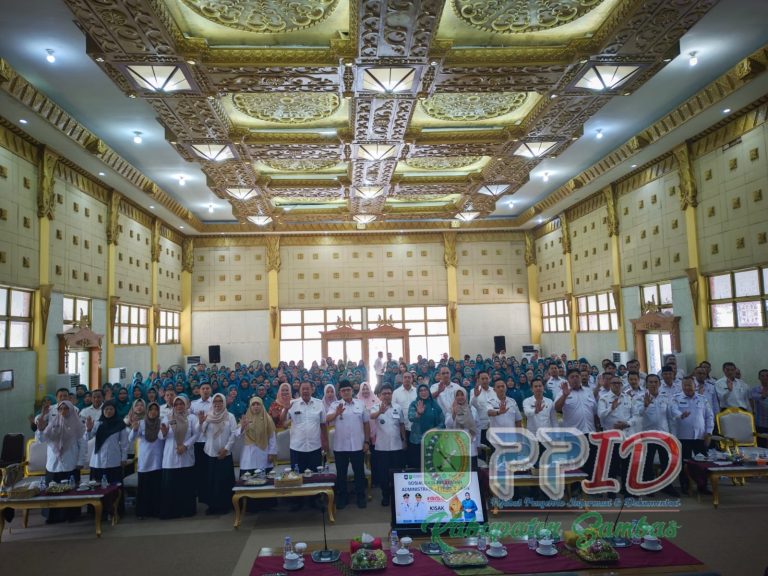 Bupati Satono Tegaskan Komitmen Pelayanan Adminduk Prima, Dorong Validitas Data Kependudukan di Sambas