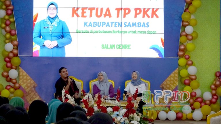 Bunda Genre Sambas Tinjau Stand Pelayanan dan UMKM Remaja pada Gema Perbatasan 2026