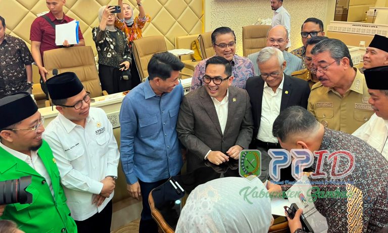 Mendagri Tito Karnavian Larang Pemda Rekrut Honorer Baru, Bupati Satono Hadiri Raker di Jakarta