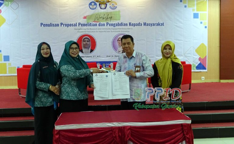 TP PKK Sambas dan Politeknik Negeri Sambas Perkuat Kolaborasi Promosi Inovasi dan Produk Unggulan