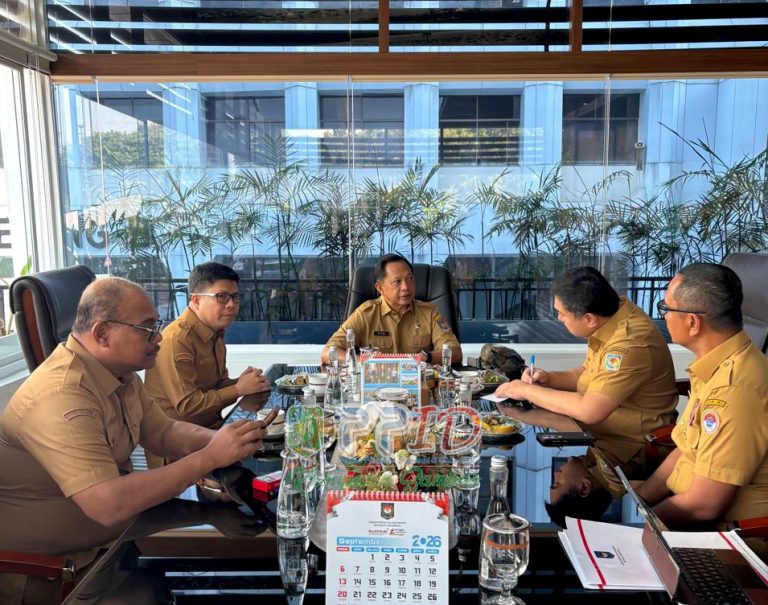 Bupati Satono Bahas Percepatan Pembangunan PLBN Temajuk Bersama Mendagri
