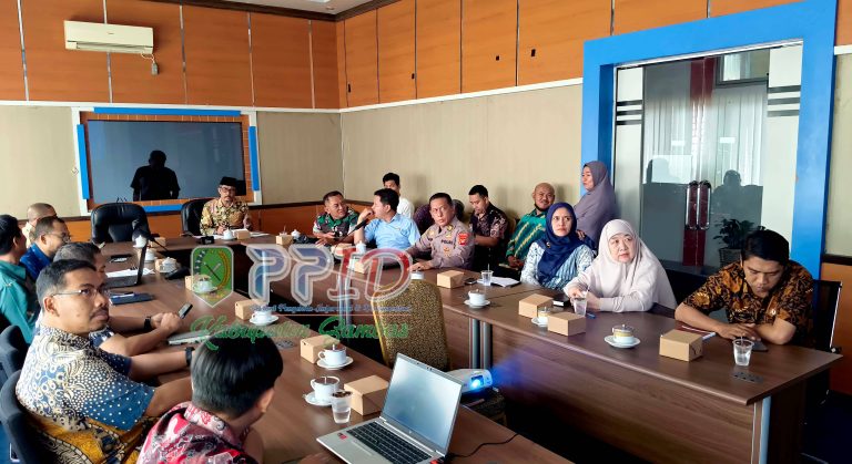 ​Perkuat Stabilitas Ekonomi dan Digitalisasi, Pemkab Sambas Ikuti Rakornas TPID dan P2DD secara Virtual